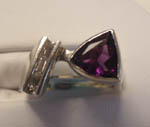 violet red ring